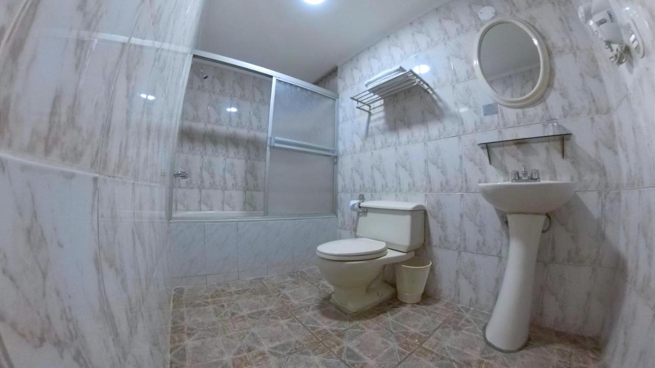 Hotel La Molina Lima Buitenkant foto